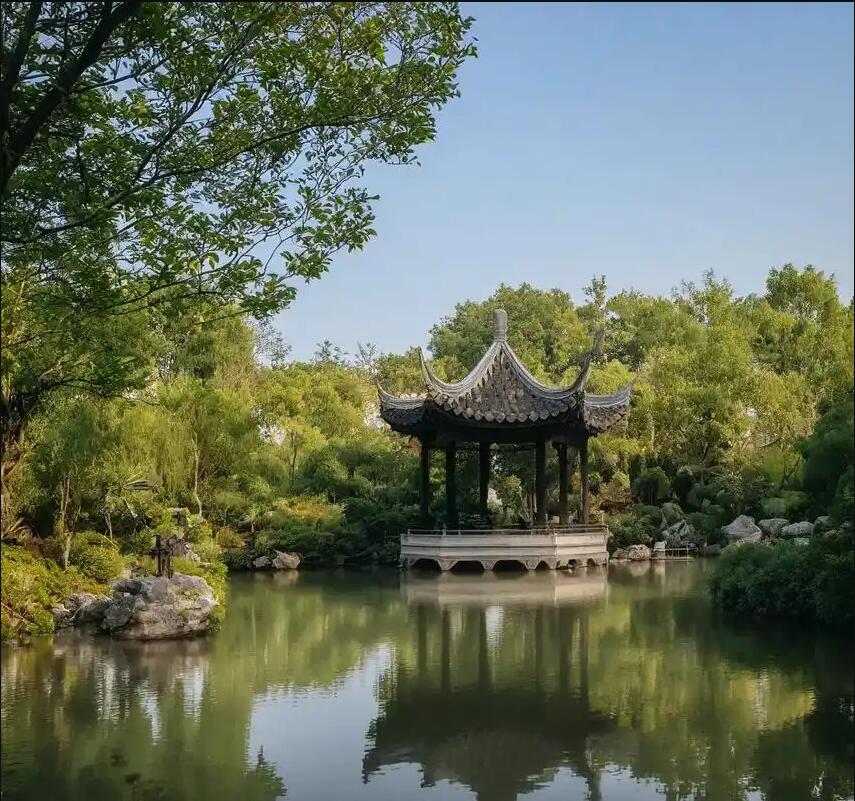 江苏狼狈餐饮有限公司